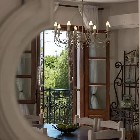 Iliana By The Villa Naxos City